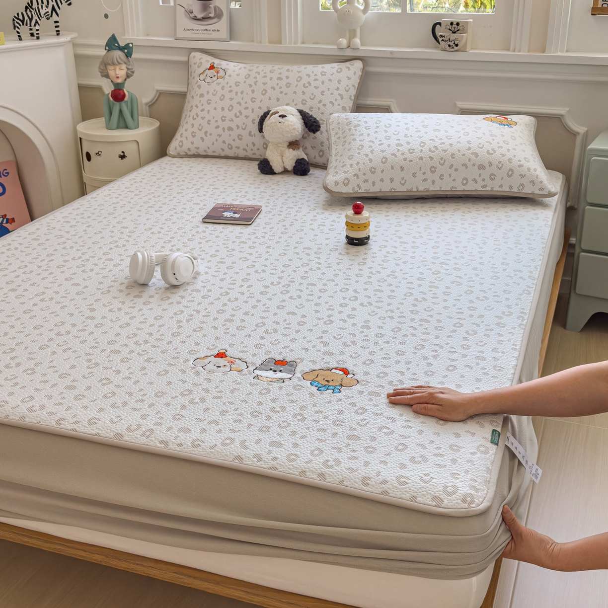 91家纺网 家纺一手货源 找家纺 （总）席世家 2026新款豆豆绣花凉席（1.5m控价不低于159元）