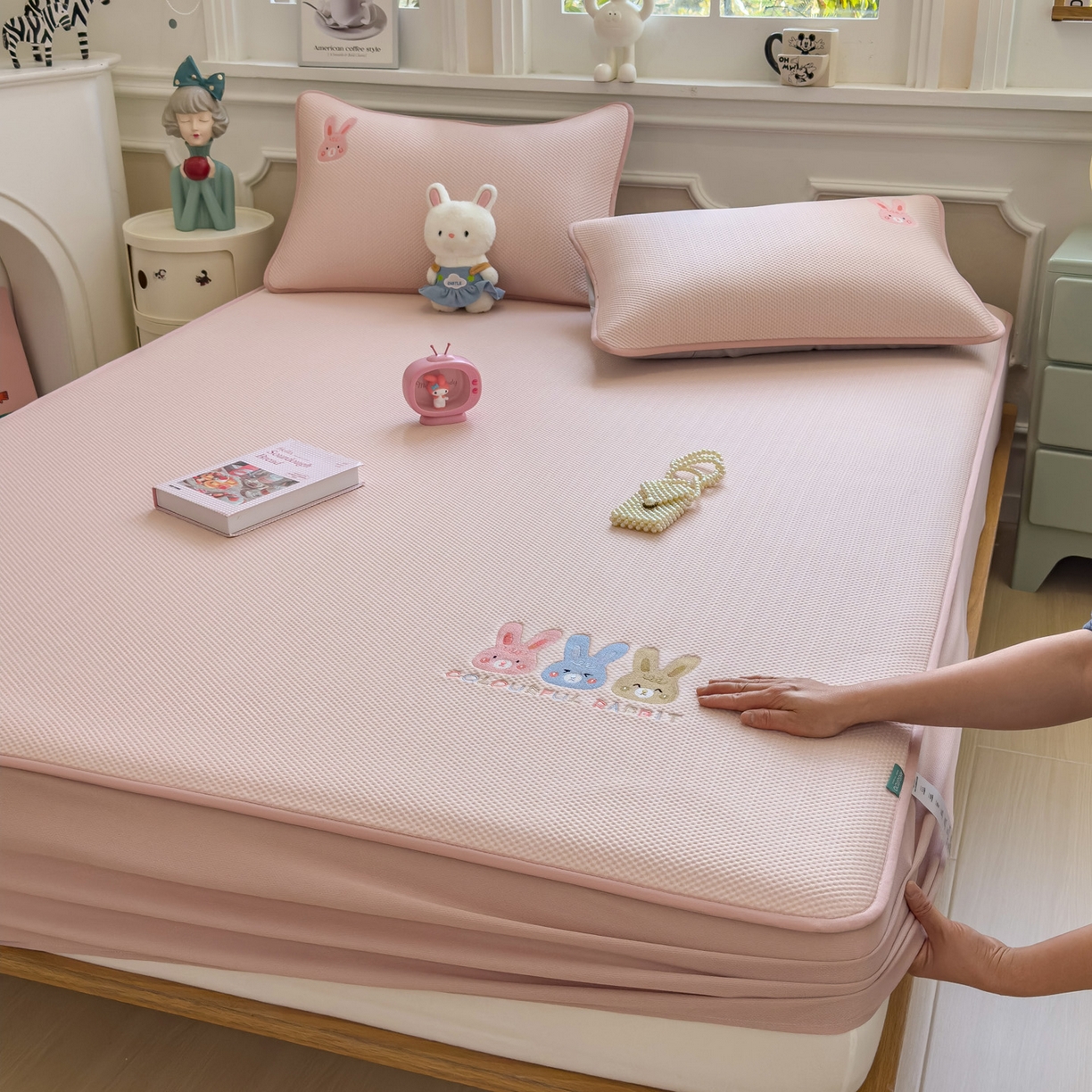 91家纺网 家纺一手货源 找家纺 （总）席世家 2026新款豆豆绣花凉席（1.5m控价不低于159元）