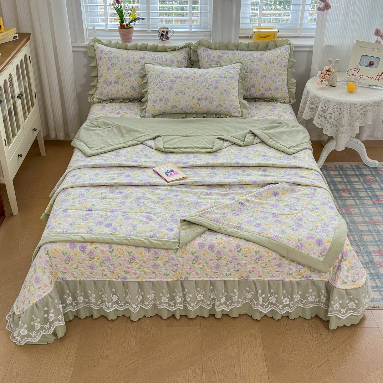 91家纺网 家纺一手货源 找家纺 雅眠居 2026直播爆款双层蕾丝花边夏被款床盖款四件套 花海