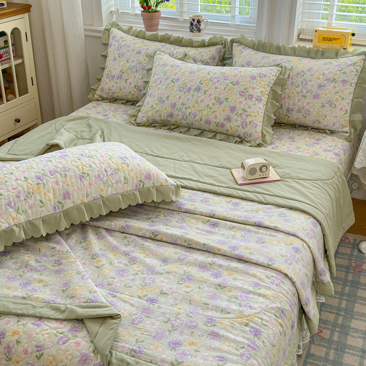 91家纺网 家纺一手货源 找家纺 雅眠居 2026直播爆款双层蕾丝花边夏被款床盖款四件套 花海