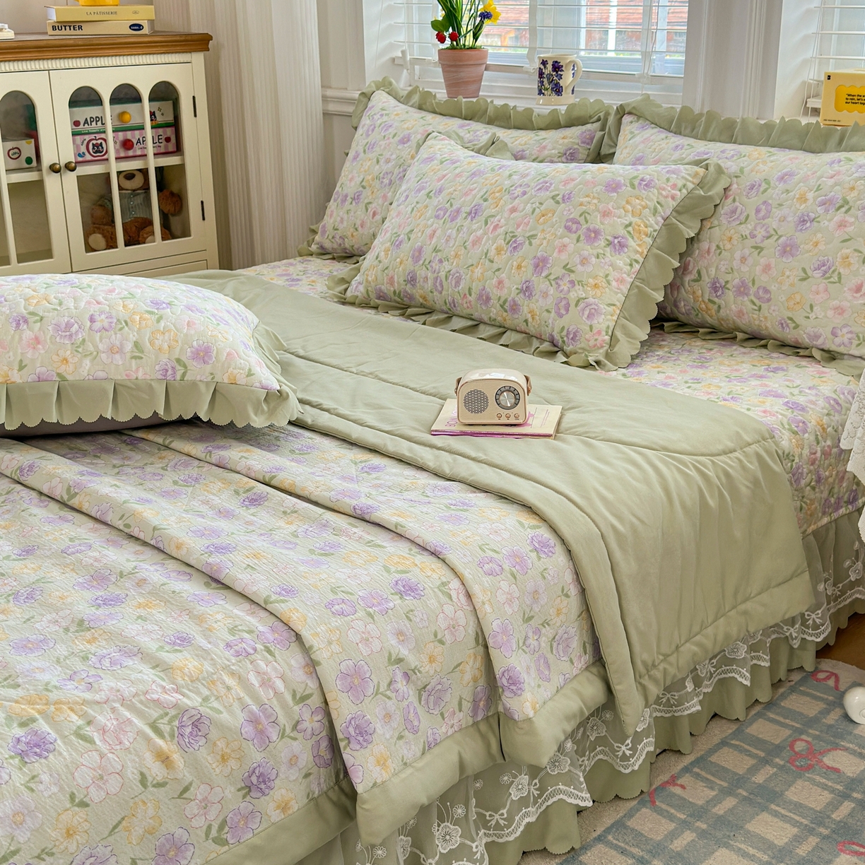 91家纺网 家纺一手货源 找家纺 雅眠居 2026直播爆款双层蕾丝花边夏被款床盖款四件套 花海