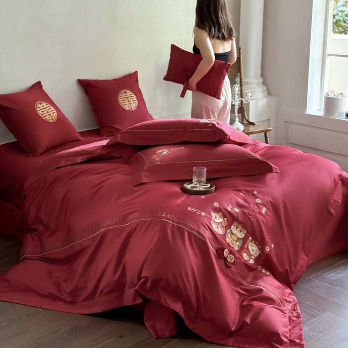 91家纺网 家纺一手货源 找家纺 甜咪咪婚庆 2026新款长绒棉全棉绣花结婚婚庆四件套多件套床单款 招财猫