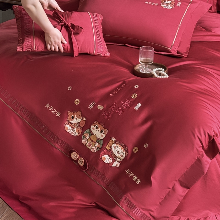 91家纺网 家纺一手货源 找家纺 甜咪咪婚庆 2026新款长绒棉全棉绣花结婚婚庆四件套多件套床单款 招财猫