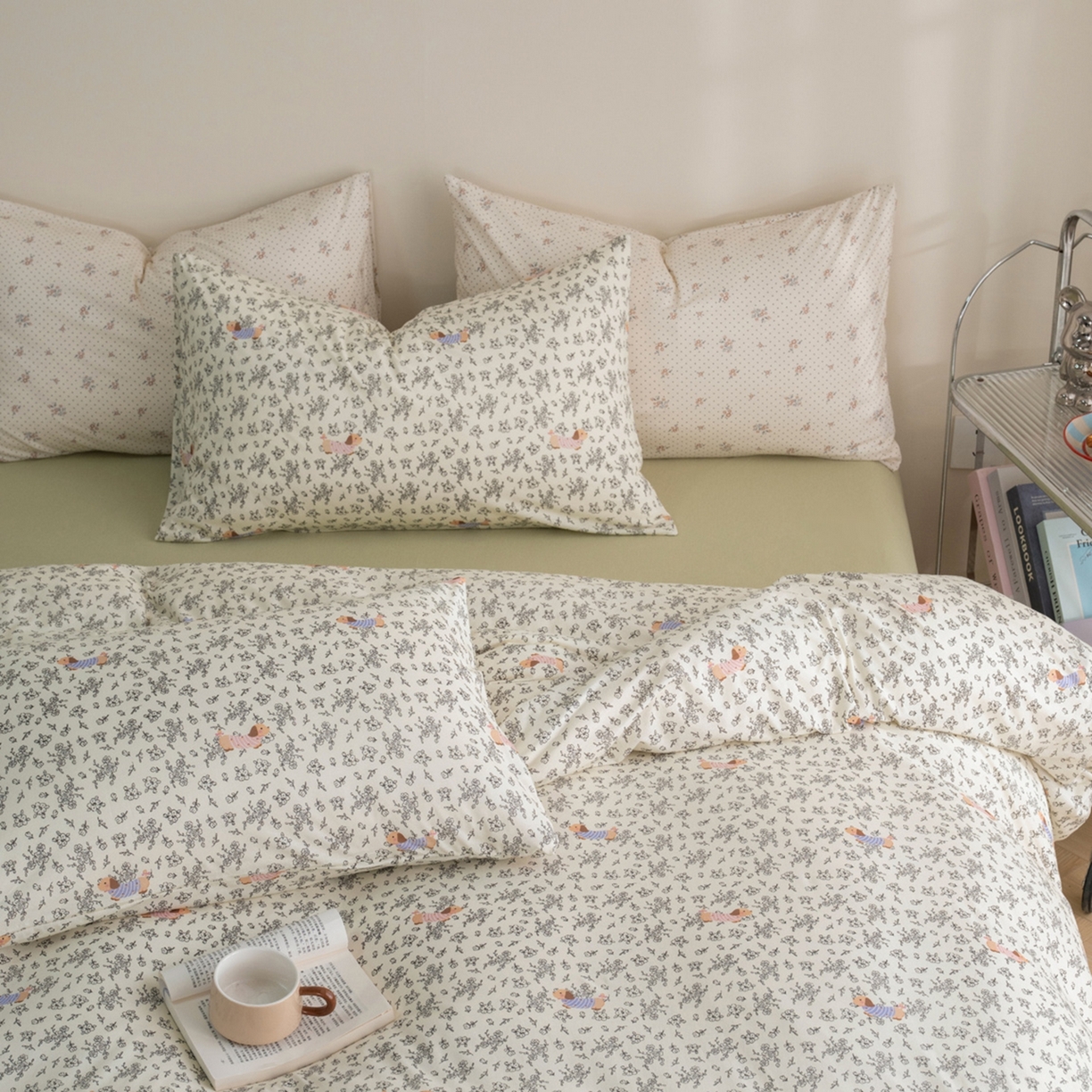 91家纺网 家纺一手货源 找家纺 梦可莱家居 2026春夏新款全棉纯棉针织棉印花小清新可爱Ins风四件套 条纹狗