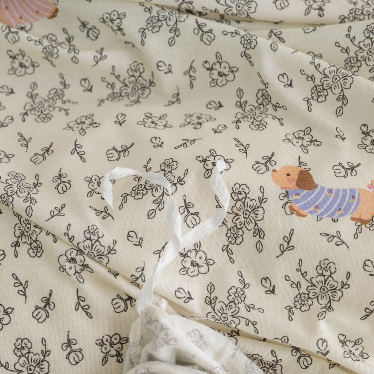 91家纺网 家纺一手货源 找家纺 梦可莱家居 2026春夏新款全棉纯棉针织棉印花小清新可爱Ins风四件套 条纹狗