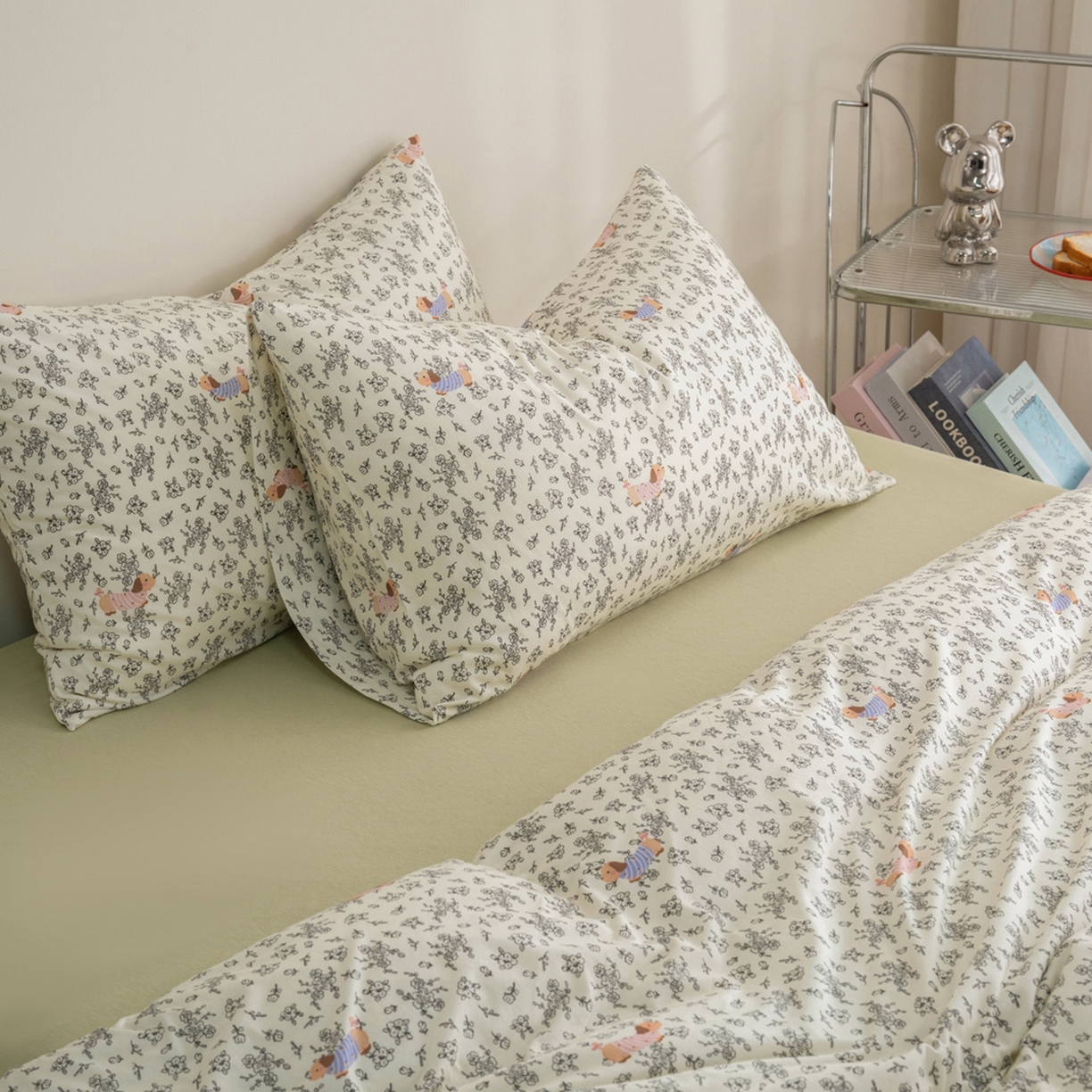 91家纺网 家纺一手货源 找家纺 梦可莱家居 2026春夏新款全棉纯棉针织棉印花小清新可爱Ins风四件套 条纹狗