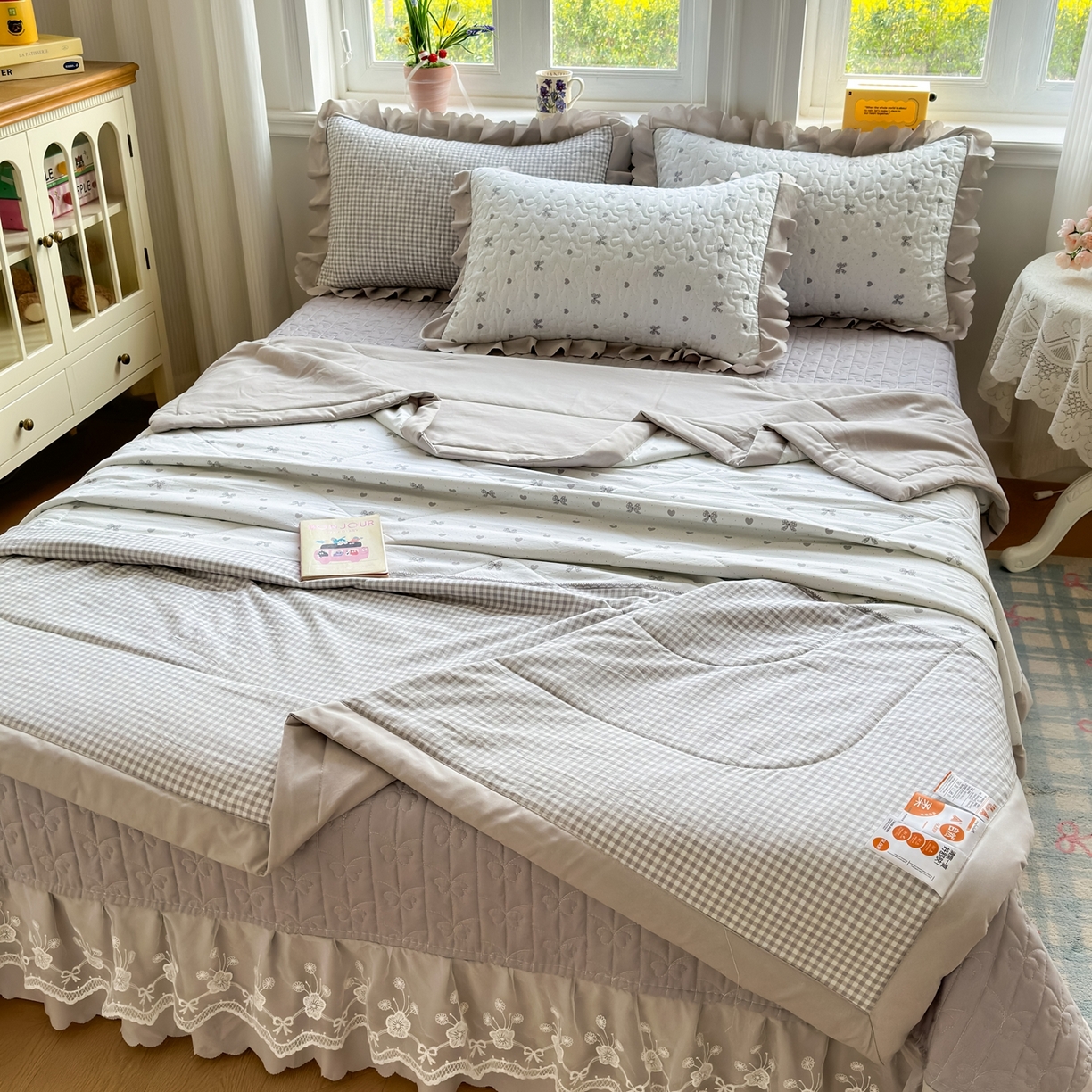 91家纺网 家纺一手货源 找家纺 雅眠居 2026直播爆款双层蕾丝花边夏被款床盖款四件套 AB版-彩格灰