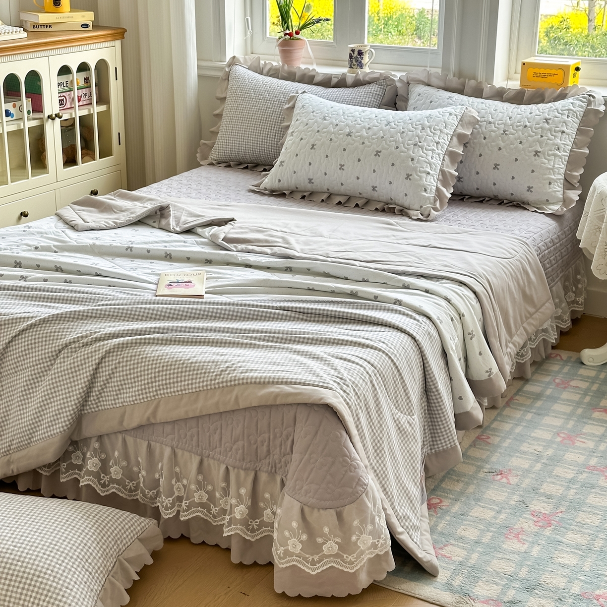 91家纺网 家纺一手货源 找家纺 雅眠居 2026直播爆款双层蕾丝花边夏被款床盖款四件套 AB版-彩格灰