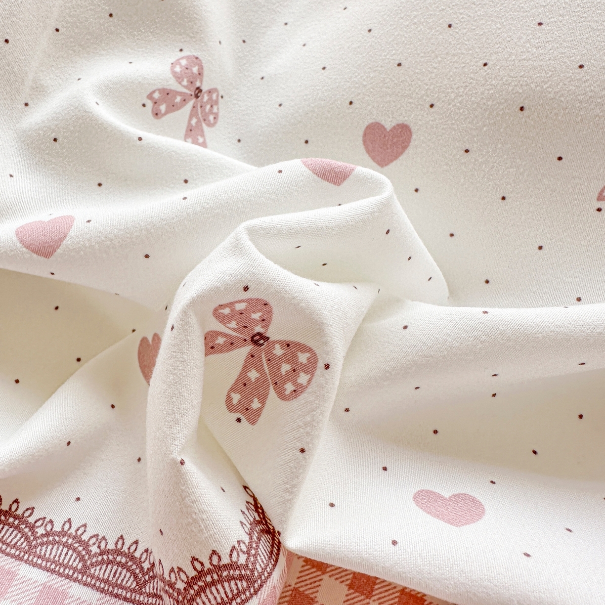 91家纺网 家纺一手货源 找家纺 雅眠居 2026直播爆款双层蕾丝花边夏被款床盖款四件套 AB版-彩格粉