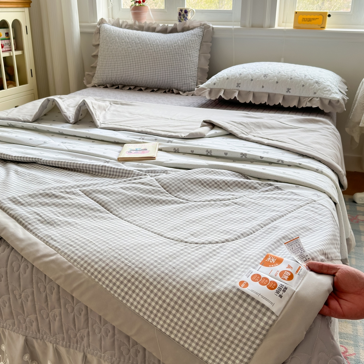 91家纺网 家纺一手货源 找家纺 雅眠居 2026直播爆款双层蕾丝花边夏被款床盖款四件套 AB版-彩格灰