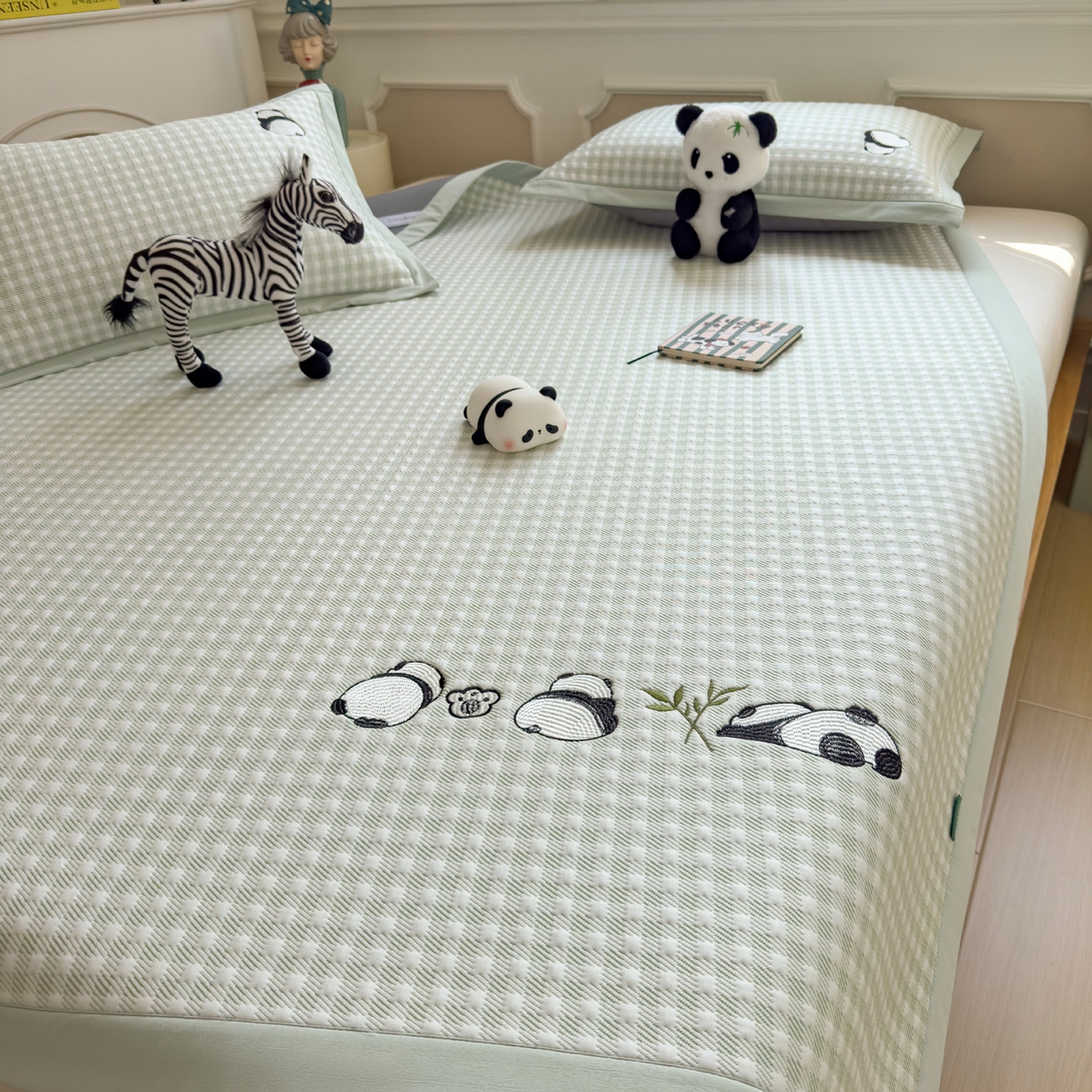 91家纺网 家纺一手货源 找家纺 （总）席世家 2026新款豆豆绣花凉席（1.5m控价不低于159元）