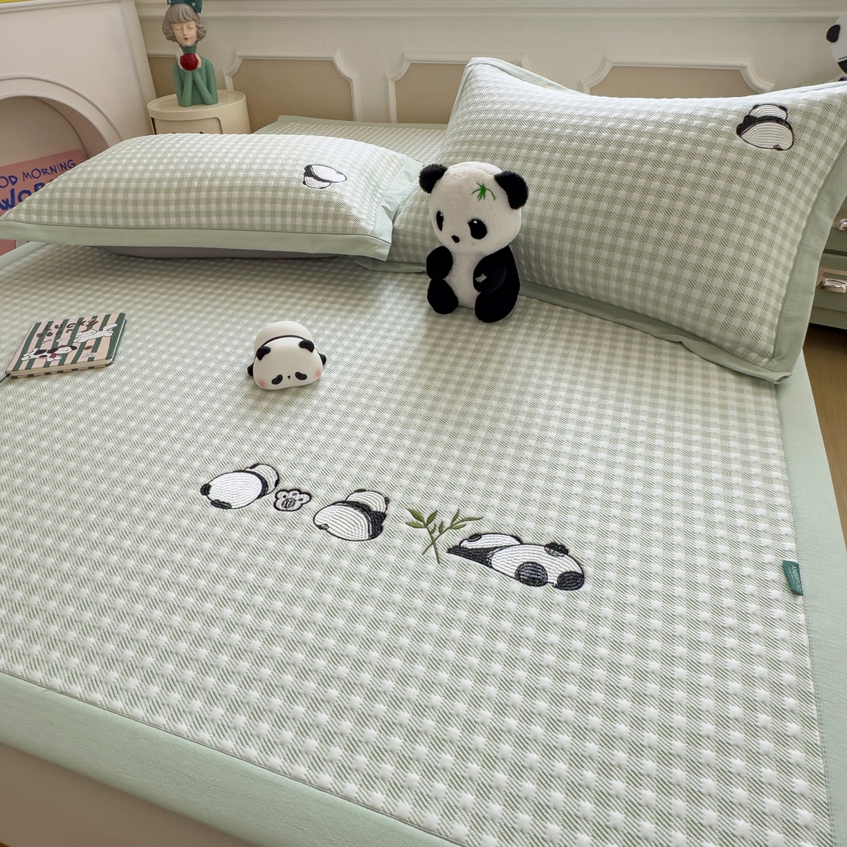 91家纺网 家纺一手货源 找家纺 （总）席世家 2026新款豆豆绣花凉席（1.5m控价不低于159元）