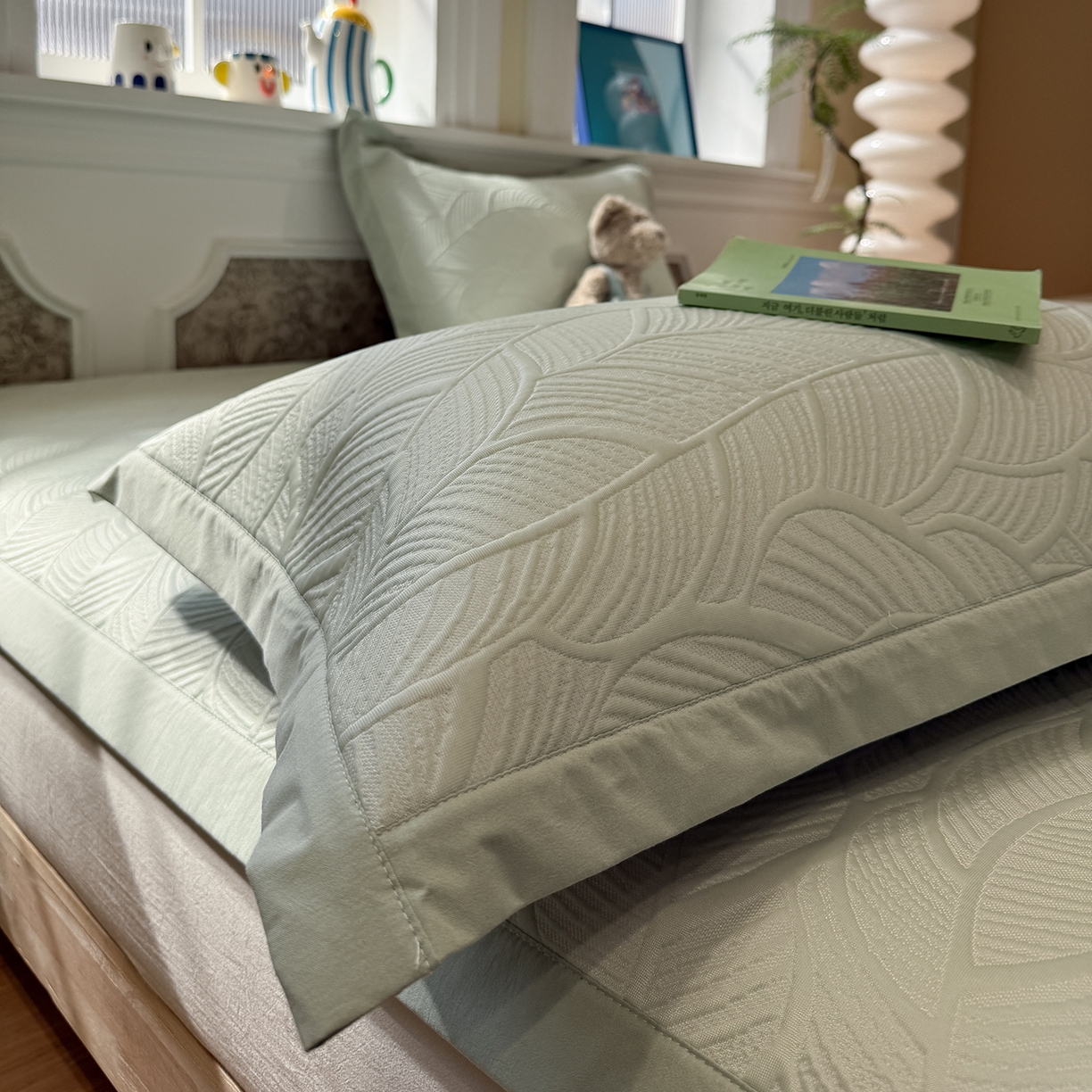 91家纺网 家纺一手货源 找家纺 Sweet dreams甜梦 2026新款夏款A类提花乙纶PE豆豆凉席 绿意叶绿