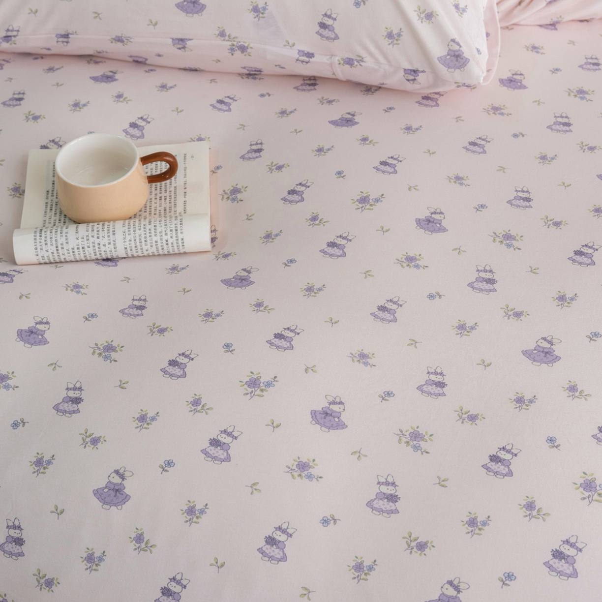 91家纺网 家纺一手货源 找家纺 梦可莱家居 2026春夏新款全棉纯棉针织棉印花小清新可爱Ins风四件套 兔小姐