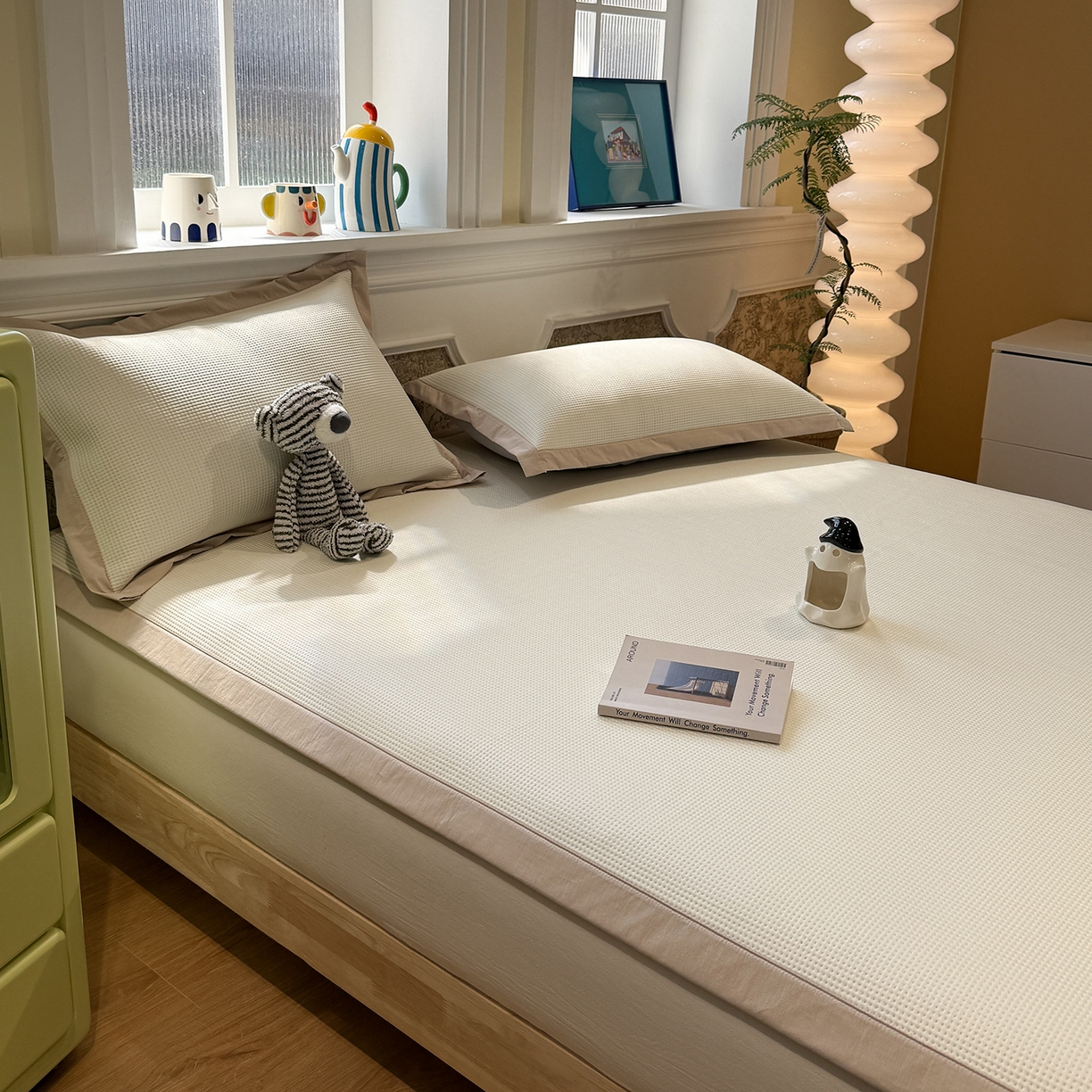 91家纺网 家纺一手货源 找家纺 Sweet dreams甜梦 2026新款夏款miumiu风刺绣蝴蝶结A类PE凉感豆豆席 奶杏白