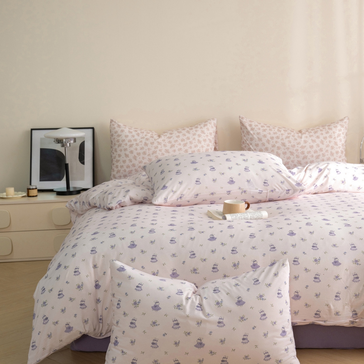 91家纺网 家纺一手货源 找家纺 梦可莱家居 2026春夏新款全棉纯棉针织棉印花小清新可爱Ins风四件套 兔小姐