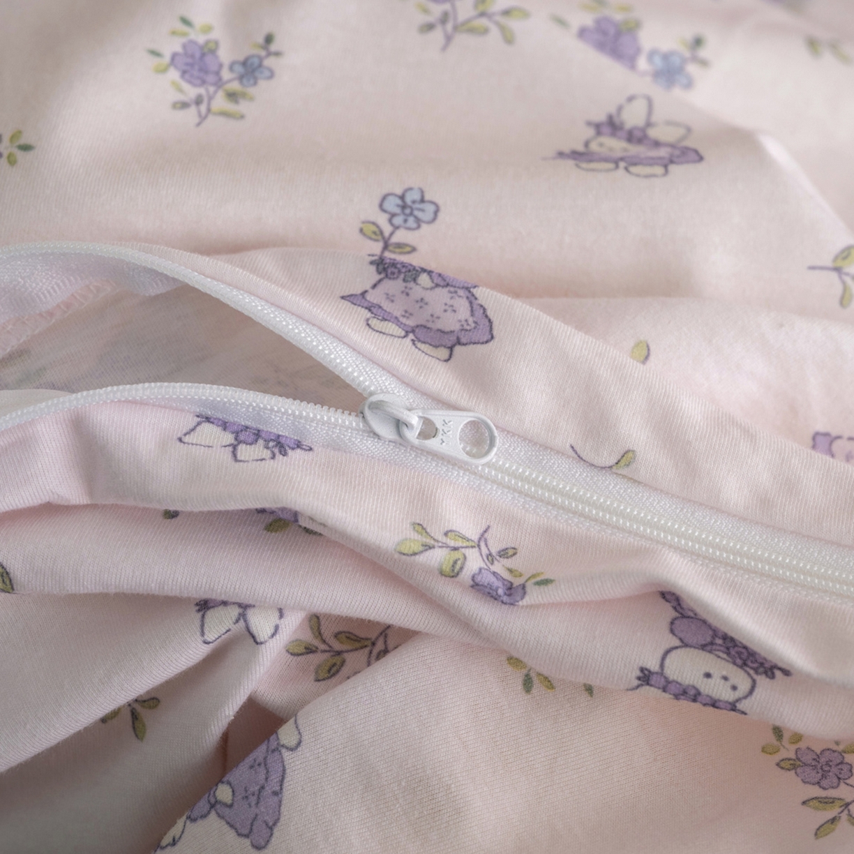 91家纺网 家纺一手货源 找家纺 梦可莱家居 2026春夏新款全棉纯棉针织棉印花小清新可爱Ins风四件套 兔小姐