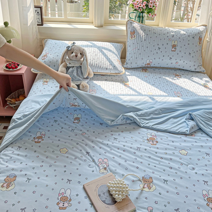 91家纺网 家纺一手货源 找家纺 卡普二店 2026新款A类锦氨凉感印花夏被四件套床盖凉席款--单夏被 萌兔星愿