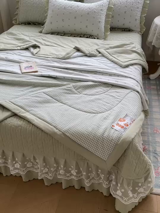 91家纺网 家纺一手货源 找家纺 雅眠居 2026直播爆款双层蕾丝花边夏被款床盖款四件套 AB版-彩格绿