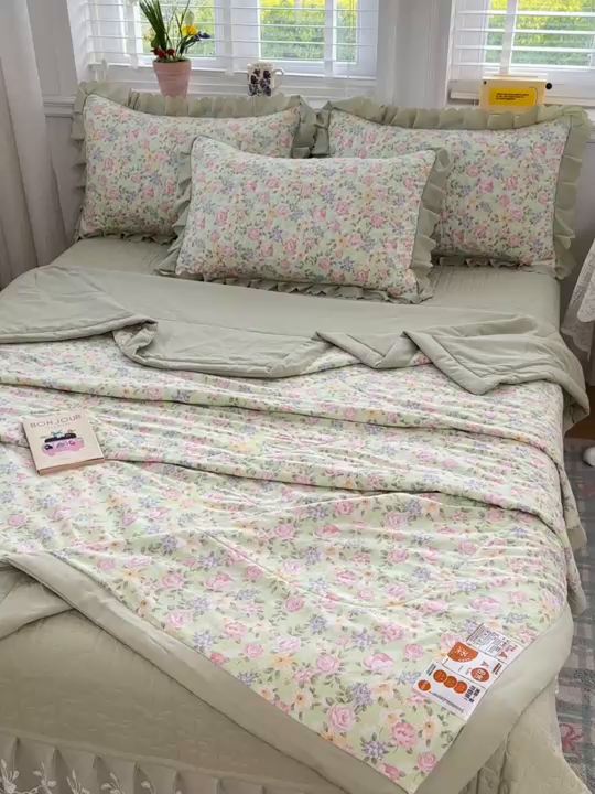 91家纺网 家纺一手货源 找家纺 雅眠居 2026直播爆款双层蕾丝花边夏被款床盖款四件套 AB版-花海