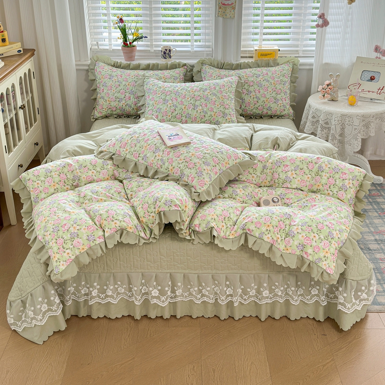 91家纺网 家纺一手货源 找家纺 雅眠居 2026直播爆款双层蕾丝花边夏被款床盖款四件套 AB版-花海