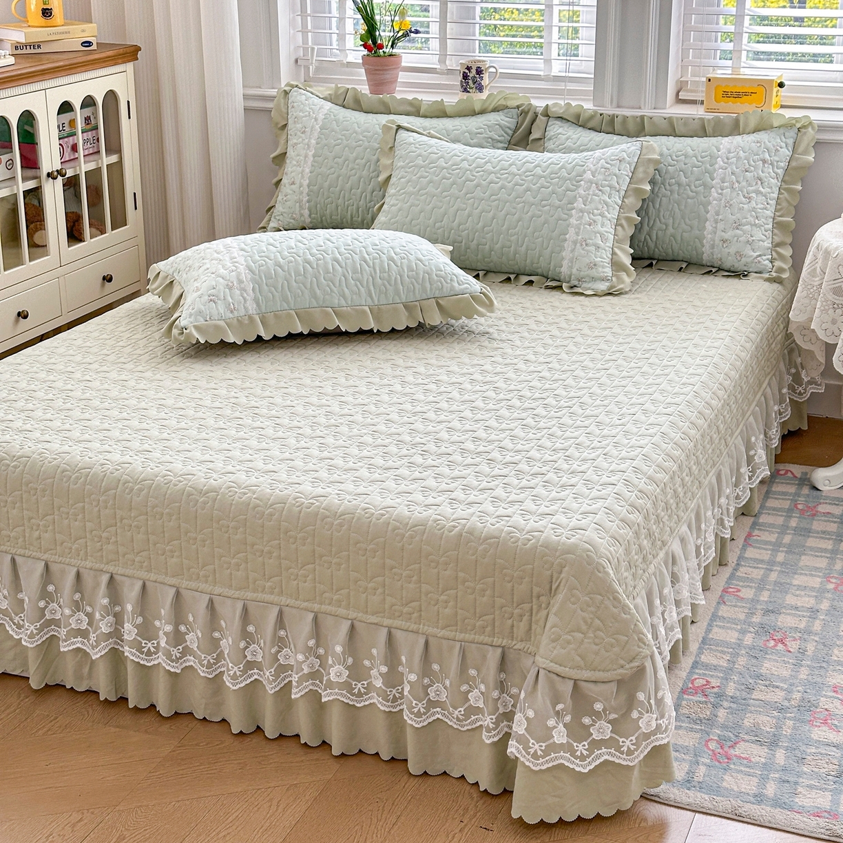 91家纺网 家纺一手货源 找家纺 雅眠居 2026直播爆款双层蕾丝花边夏被款床盖款四件套 AB版-秘境绿