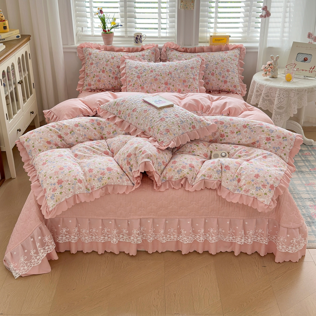 91家纺网 家纺一手货源 找家纺 雅眠居 2026直播爆款双层蕾丝花边夏被款床盖款四件套 AB版-十里桃花