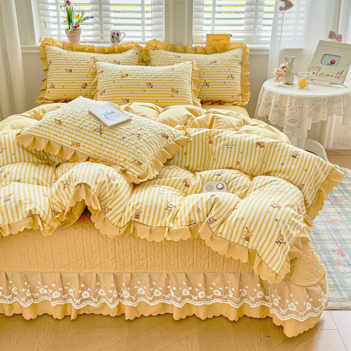 91家纺网 家纺一手货源 找家纺 雅眠居 2026直播爆款双层蕾丝花边夏被款床盖款四件套 AB版-小福星