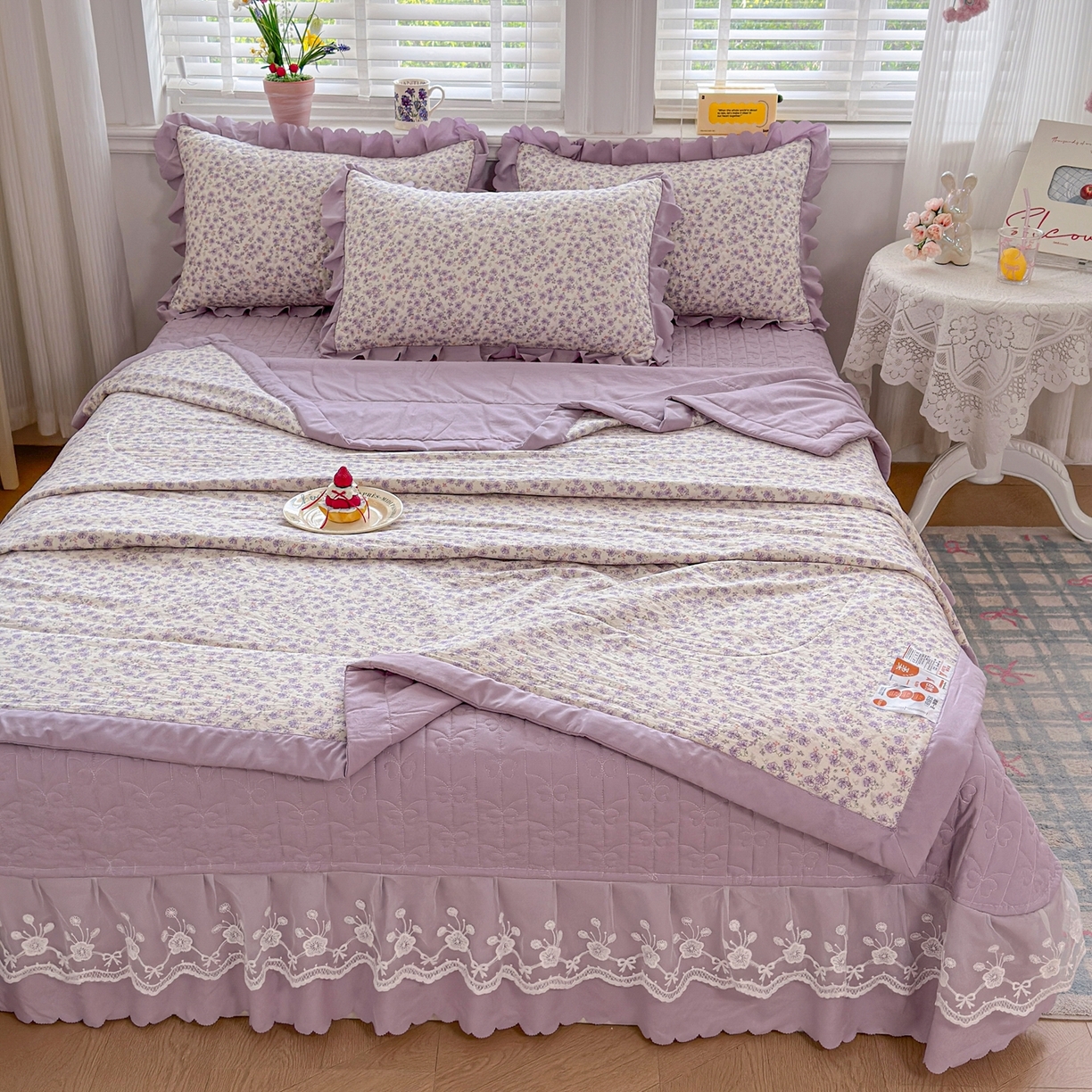 91家纺网 家纺一手货源 找家纺 雅眠居 2026直播爆款双层蕾丝花边夏被款床盖款四件套 AB版-紫萱