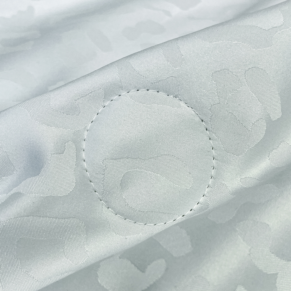 91家纺网 家纺一手货源 找家纺 逸尚阁 2026新款水洗真丝豹纹夏被四件套 豹纹夏被-蓝