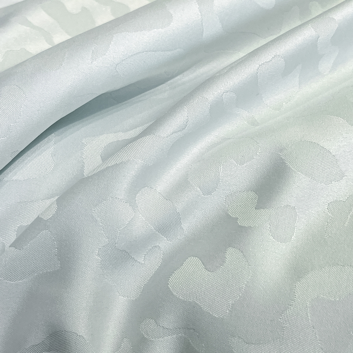 91家纺网 家纺一手货源 找家纺 逸尚阁 2026新款水洗真丝豹纹夏被四件套 豹纹夏被-蓝