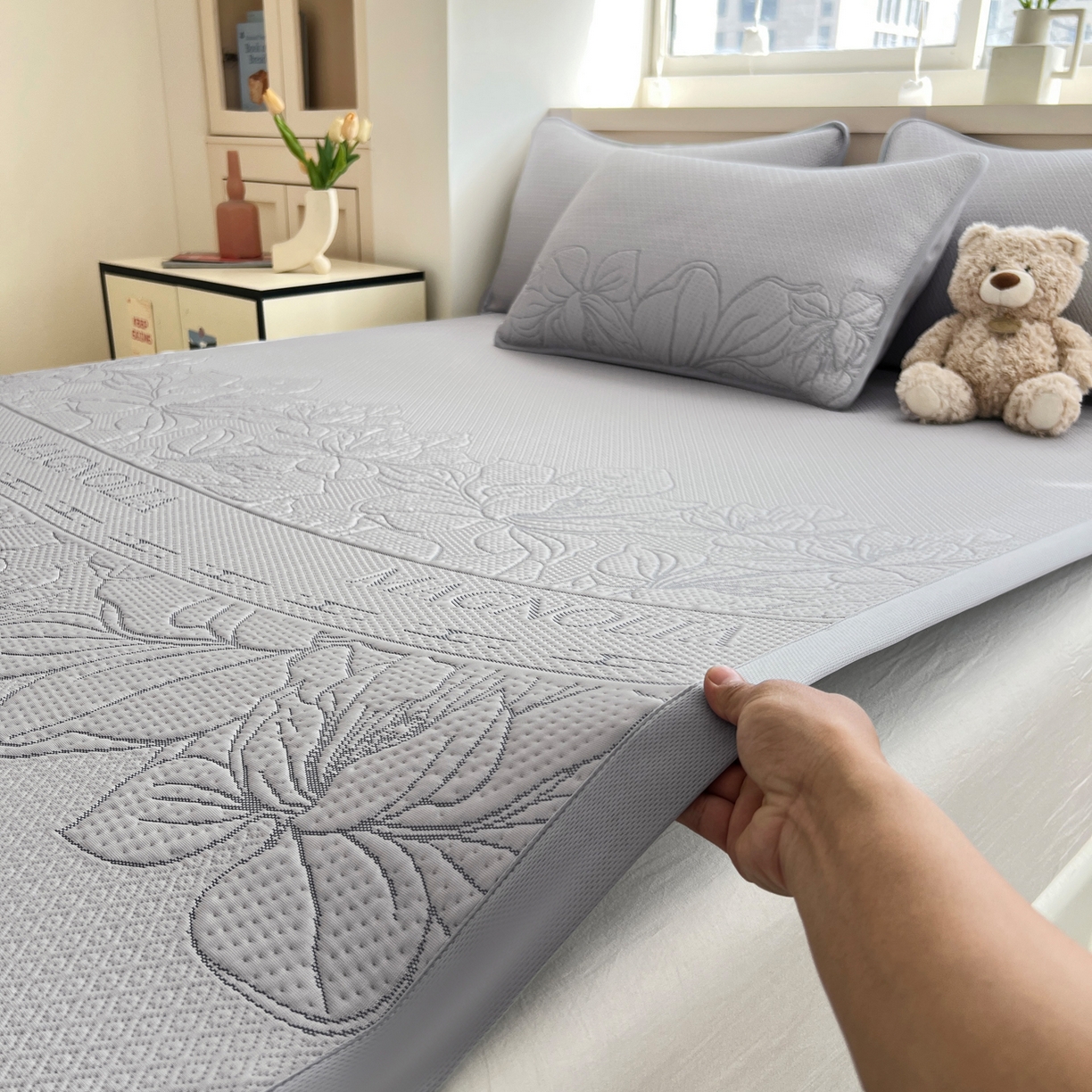 91家纺网 家纺一手货源 找家纺 能好家纺 2026新款高分子pe冰豆豆凉席床席款 半夏灰