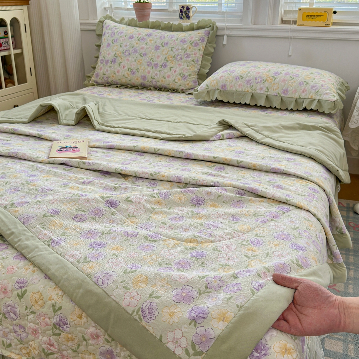 91家纺网 家纺一手货源 找家纺 雅眠居 2026新款直播爆款古法仿棉双层蕾丝花边床盖四件套 花海