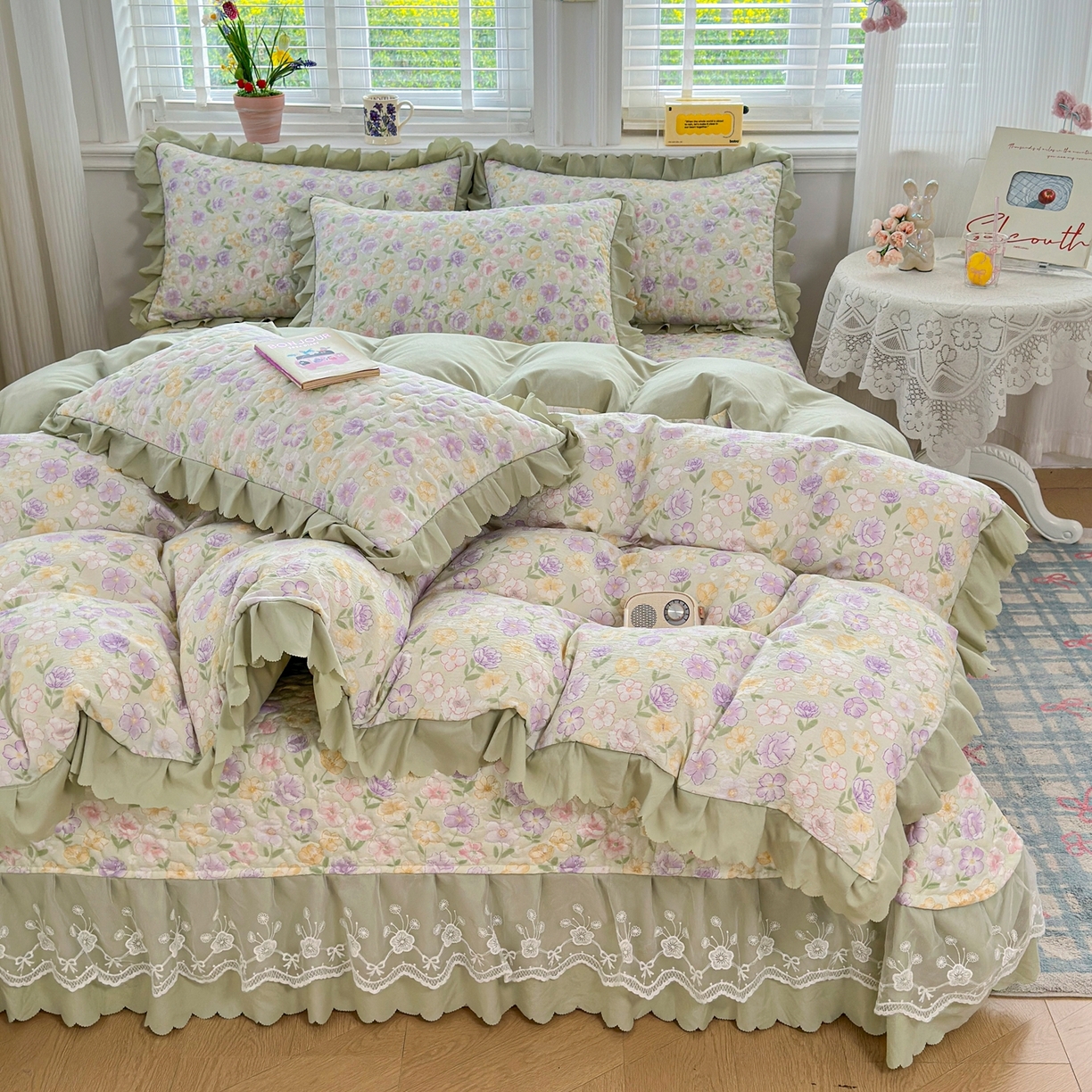 91家纺网 家纺一手货源 找家纺 雅眠居 2026新款直播爆款古法仿棉双层蕾丝花边床盖四件套 花海