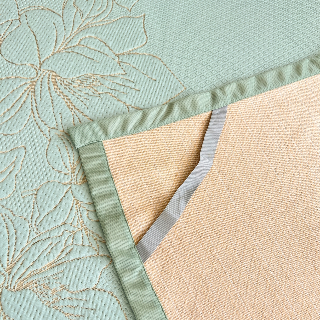 91家纺网 家纺一手货源 找家纺 能好家纺 2026新款高分子pe冰豆豆凉席床席款 半夏绿