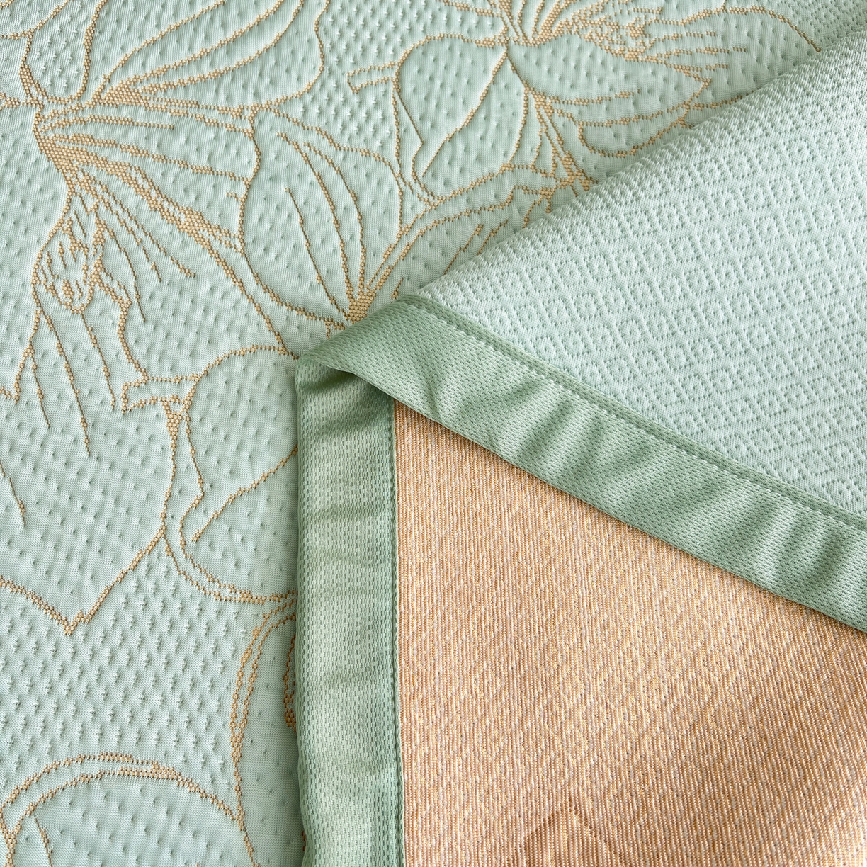 91家纺网 家纺一手货源 找家纺 能好家纺 2026新款高分子pe冰豆豆凉席床席款 半夏绿