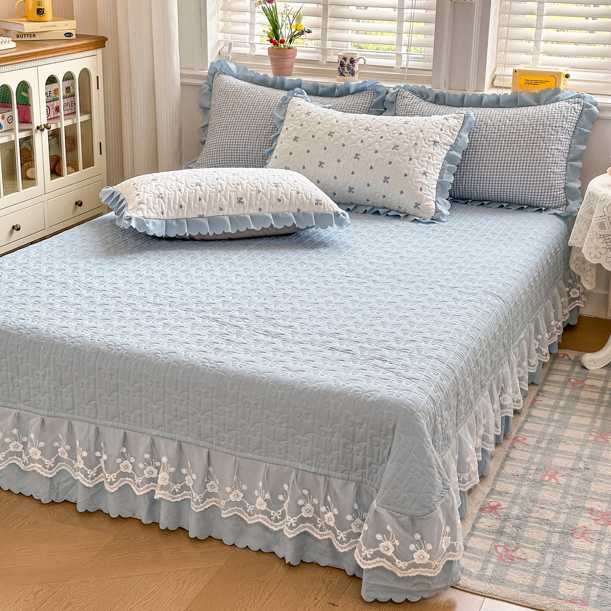 91家纺网 家纺一手货源 找家纺 雅眠居 2026新款直播爆款古法仿棉双层蕾丝花边床盖四件套 AB版-彩格蓝