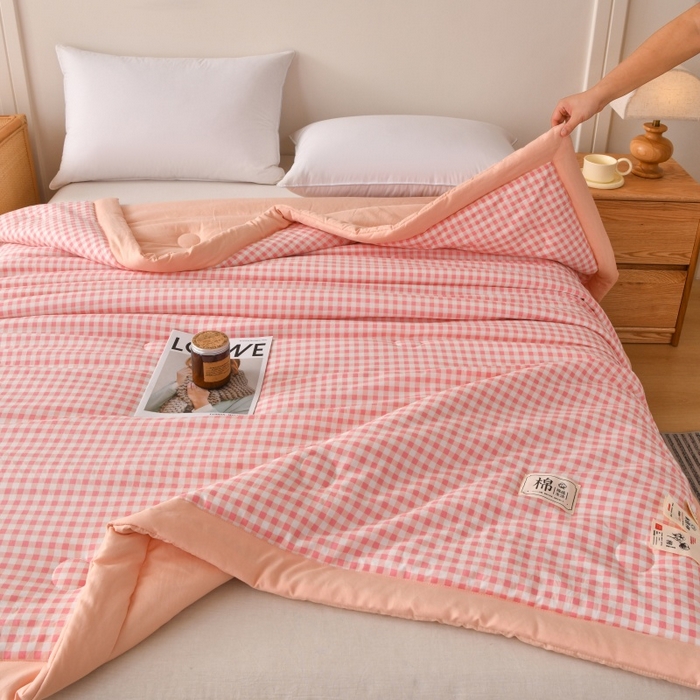 91家纺网 家纺一手货源 找家纺 好梦来家纺【高克重】2026新品水洗棉新疆棉花夏被无印风夏被良品格子空调被被子被芯 粉小格