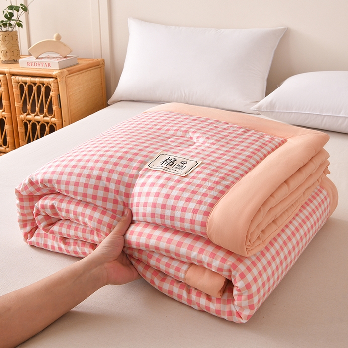 91家纺网 家纺一手货源 找家纺 好梦来家纺【高克重】2026新品水洗棉新疆棉花夏被无印风夏被良品格子空调被被子被芯 粉小格