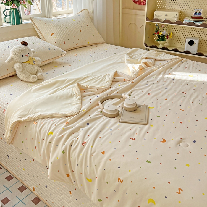 91家纺网 家纺一手货源 找家纺 （总）卡普二店 2026新款A类锦氨凉感印花夏被四件套床盖凉席款--凉席床盖