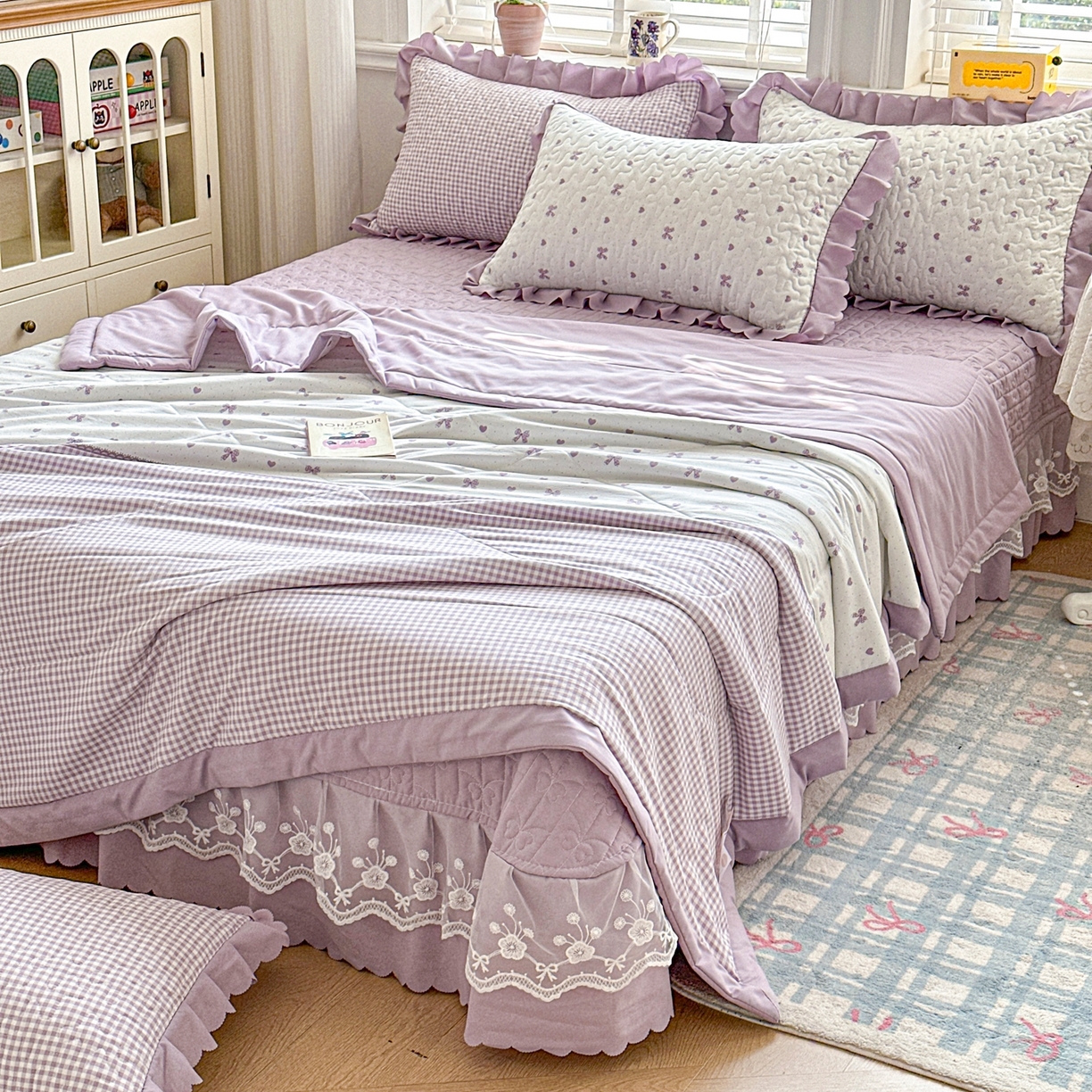 91家纺网 家纺一手货源 找家纺 雅眠居 2026新款直播爆款古法仿棉双层蕾丝花边床盖四件套 AB版-彩格紫