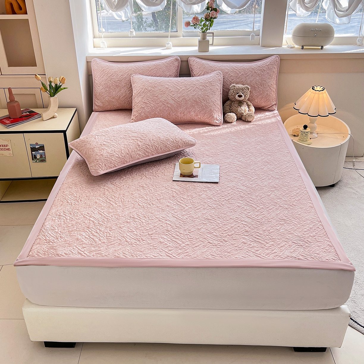 91家纺网 家纺一手货源 找家纺 能好家纺 2026新款高分子pe冰豆豆凉席床席款 轻奢粉