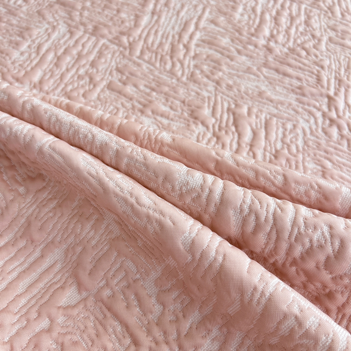 91家纺网 家纺一手货源 找家纺 能好家纺 2026新款高分子pe冰豆豆凉席床席款 轻奢粉