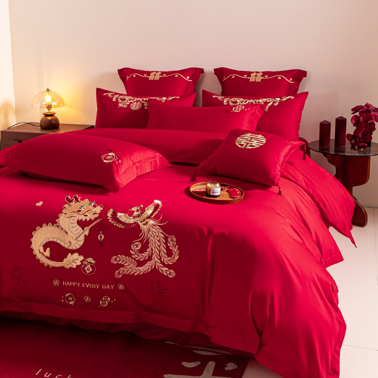 91家纺网 家纺一手货源 找家纺 东方合美（原：皇家传奇） 2026新款纯棉长绒棉刺绣婚庆四件套-龙凤系列 张灯结彩