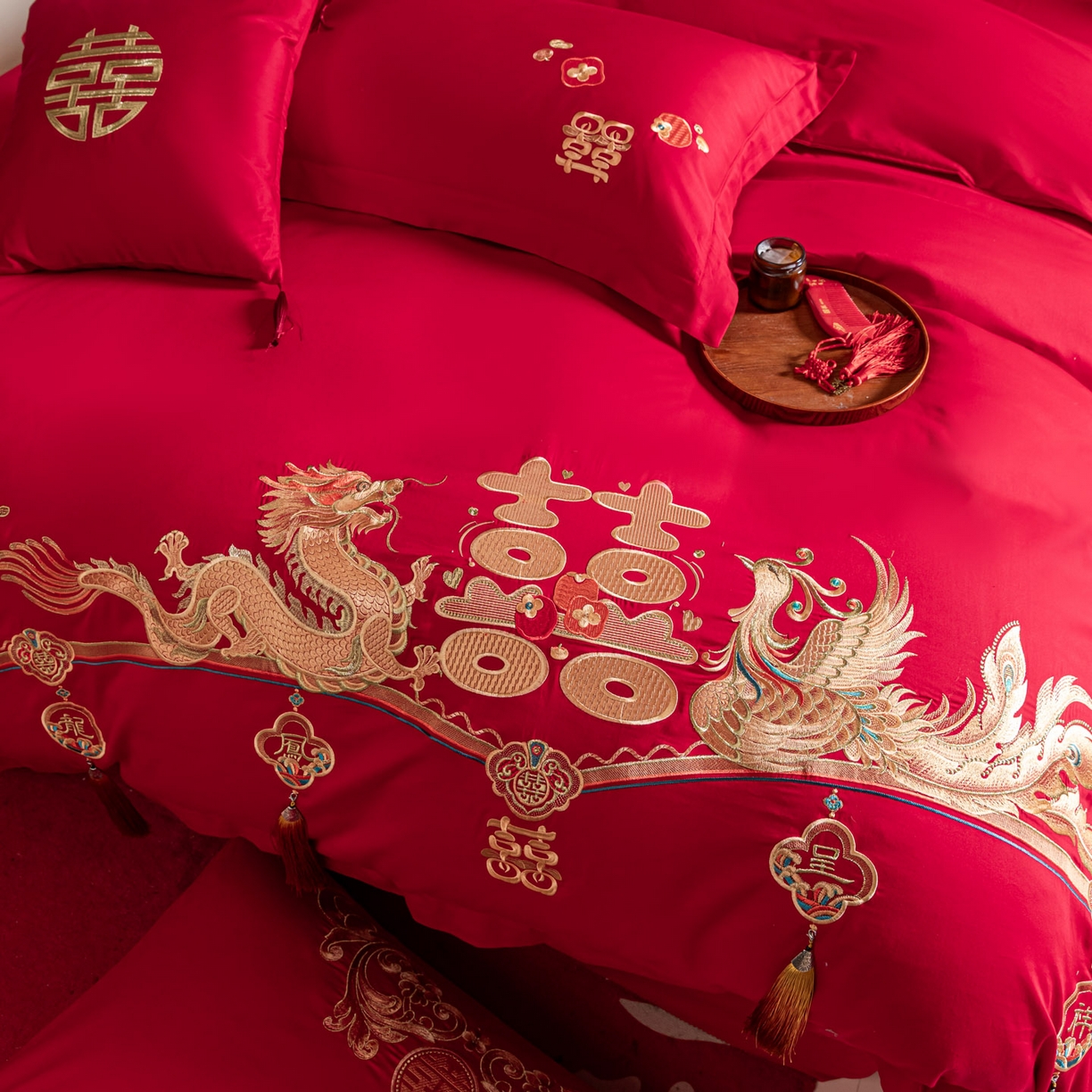 91家纺网 家纺一手货源 找家纺 东方合美（原：皇家传奇） 2026新款纯棉长绒棉刺绣婚庆四件套-龙凤系列 龙凤报喜