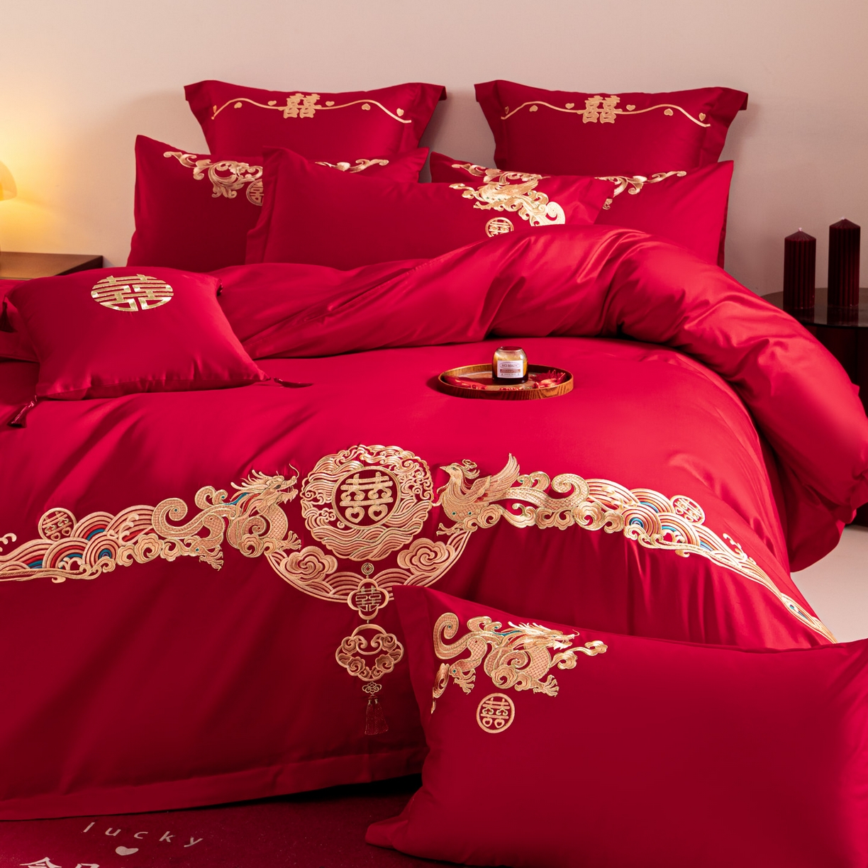 91家纺网 家纺一手货源 找家纺 东方合美（原：皇家传奇） 2026新款纯棉长绒棉刺绣婚庆四件套-龙凤系列 金彩龙凤