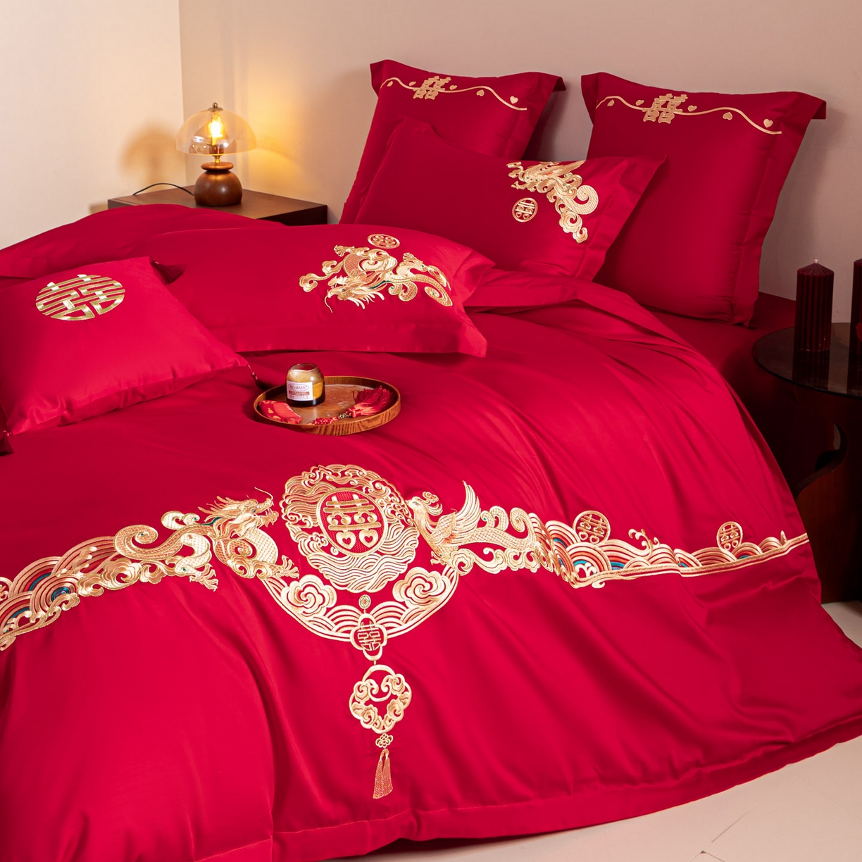 91家纺网 家纺一手货源 找家纺 东方合美（原：皇家传奇） 2026新款纯棉长绒棉刺绣婚庆四件套-龙凤系列 金彩龙凤