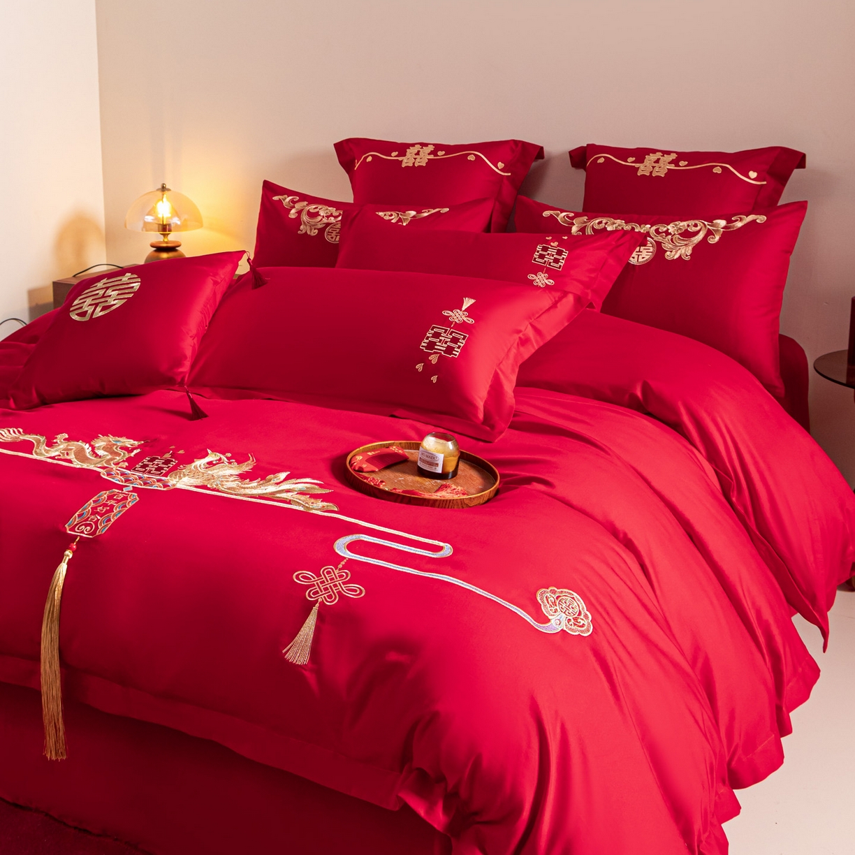 91家纺网 家纺一手货源 找家纺 东方合美（原：皇家传奇） 2026新款纯棉长绒棉刺绣婚庆四件套-龙凤系列 龙凤百合