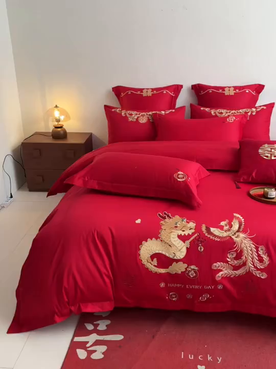91家纺网 家纺一手货源 找家纺 东方合美（原：皇家传奇） 2026新款纯棉长绒棉刺绣婚庆四件套-龙凤系列 张灯结彩