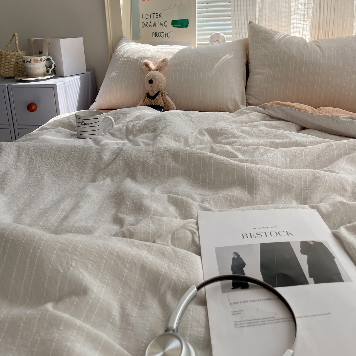 91家纺网 家纺一手货源 找家纺 栩裕纺织 2026新款高克重无印风阳离子提花单夏被-夏被三件套四件套 夏被-白+咖